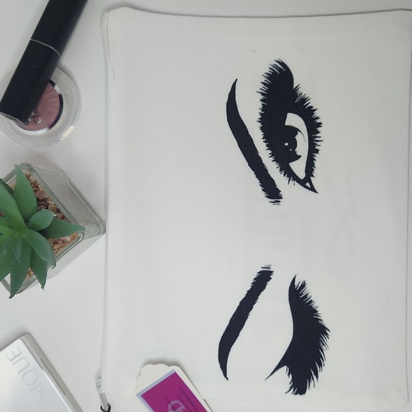 Canvas Cosmetic Bag With Fun Winking Eye And Tassel - Picture 2 of 4